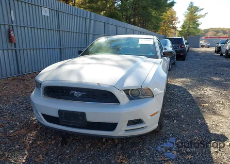 2014 Ford Mustang V6 from USA, damaged, VIN 1ZVBP8AM0E5294110